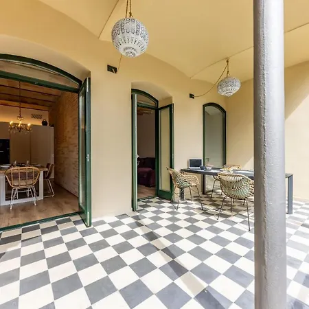 Bravissimo Placa De La Independencia Garden View, With Large Terrace Апартаменты *