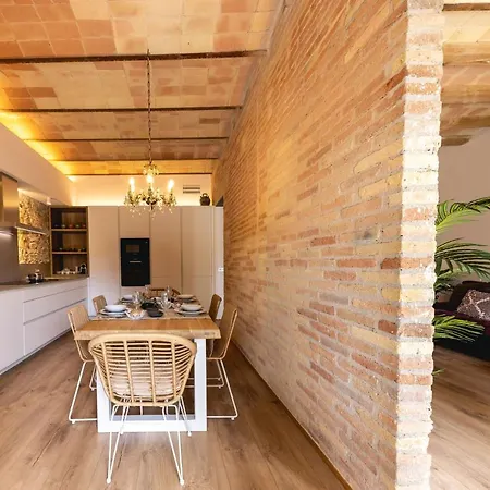 アパート Bravissimo Placa De La Independencia Garden View, With Large Terrace *