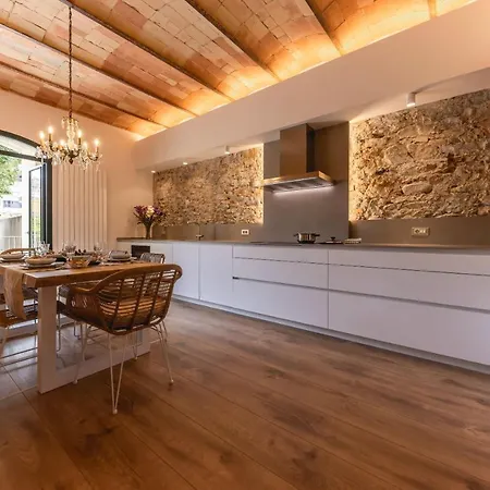 Bravissimo Placa De La Independencia Garden View, With Large Terrace Apartment Gerona