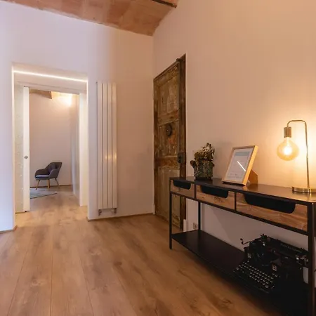 Apartment Bravissimo Placa De La Independencia Garden View, With Large Terrace