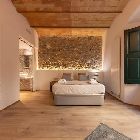 Apartment Bravissimo Placa De La Independencia Garden View, With Large Terrace Gerona