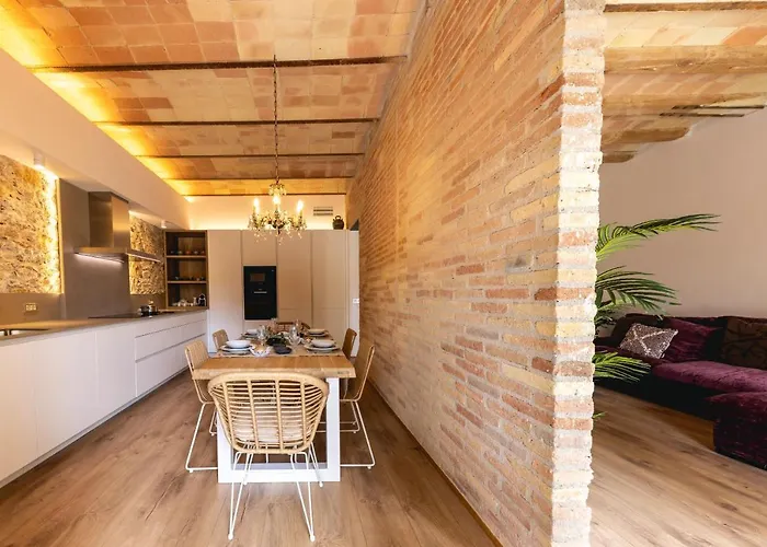 公寓 Bravissimo Placa De La Independencia Garden View, With Large Terrace *