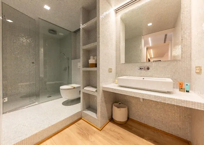 Bravissimo Placa De La Independencia Garden View, With Large Terrace *