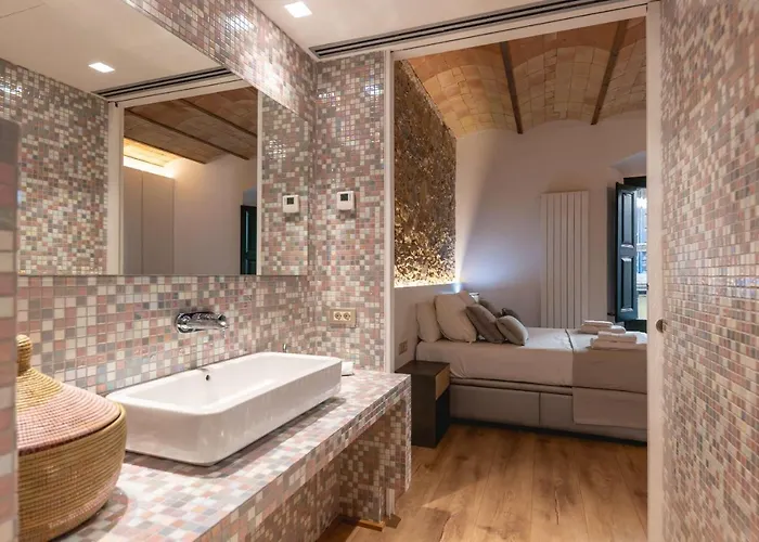 Bravissimo Placa De La Independencia Garden View, With Large Terrace Girona