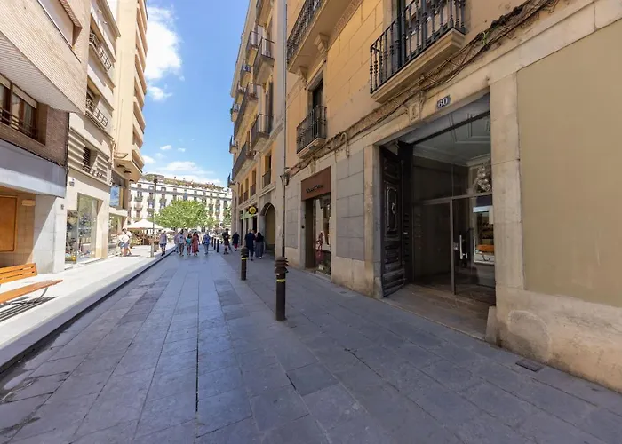 Bravissimo Placa De La Independencia Garden View, With Large Terrace * Girona